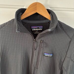 Patagonia R1 Regulator 1/2 Zip Pullover Mens Medium Black Waffle Grid Fleece